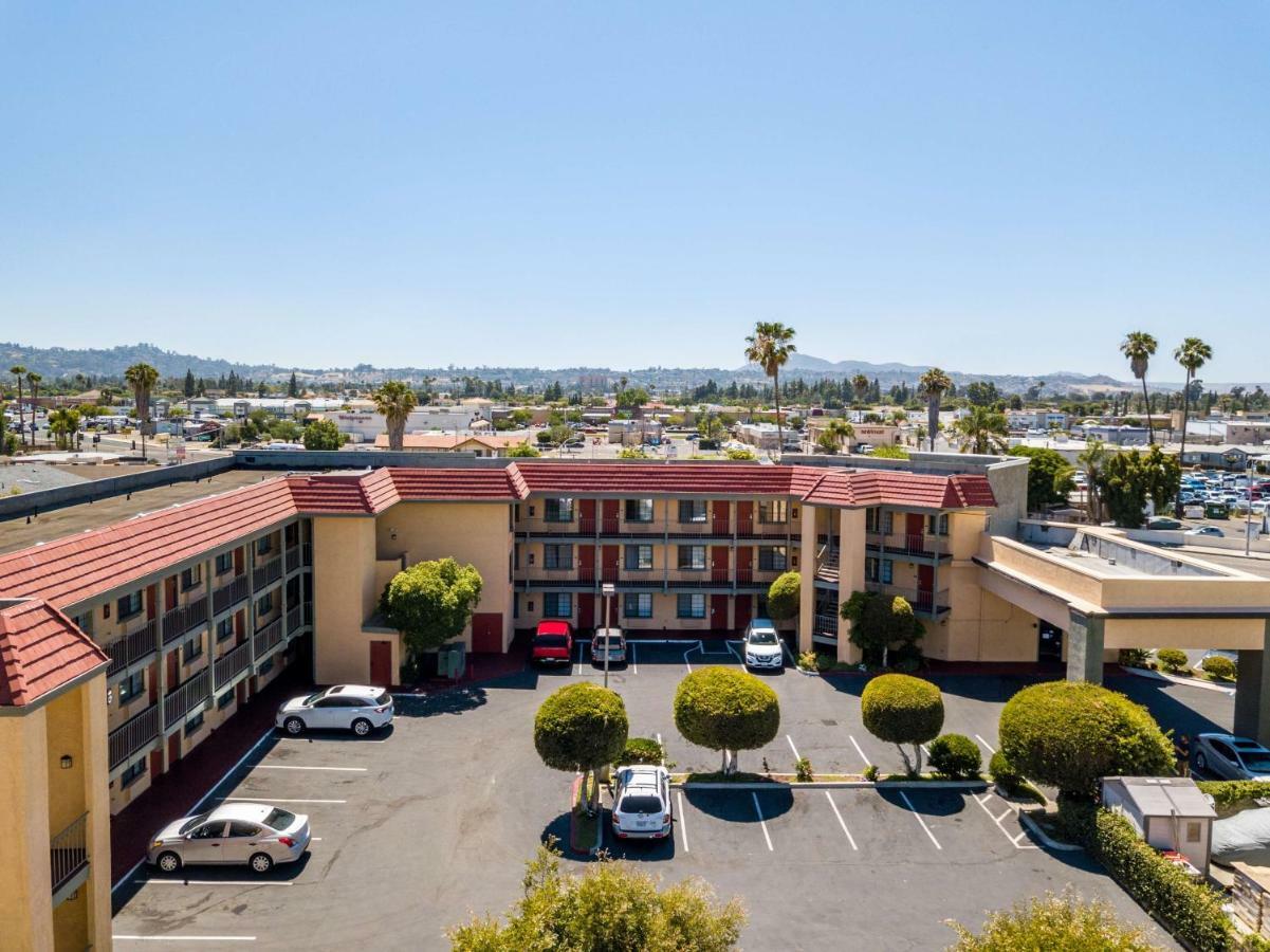 Rancho San Diego Inn & Suites El Cajon Zewnętrze zdjęcie